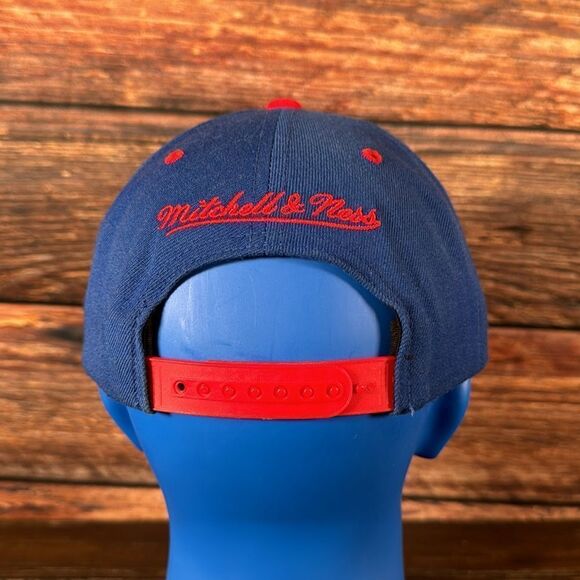 Mitchell & Ness Sacramento Kings Hardwood Classics SnapBack Cap - Picture 4 of 7